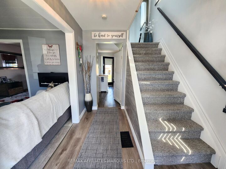 Photo de la propriété:  827 Amelia Street  ON K6H 3R5 
