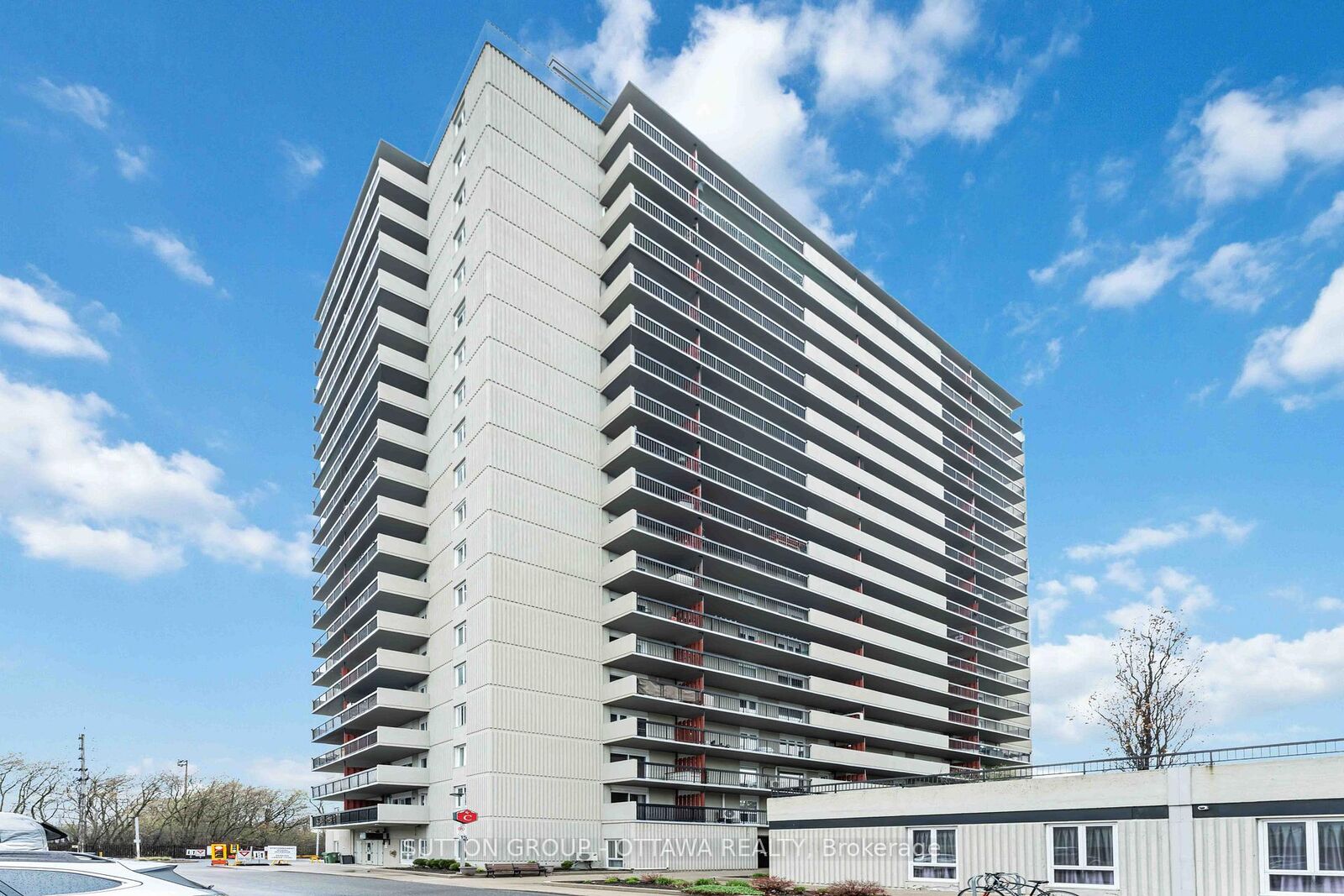 Photo de la propriété: 158C McArthur Avenue 705 ON K1L 8E7