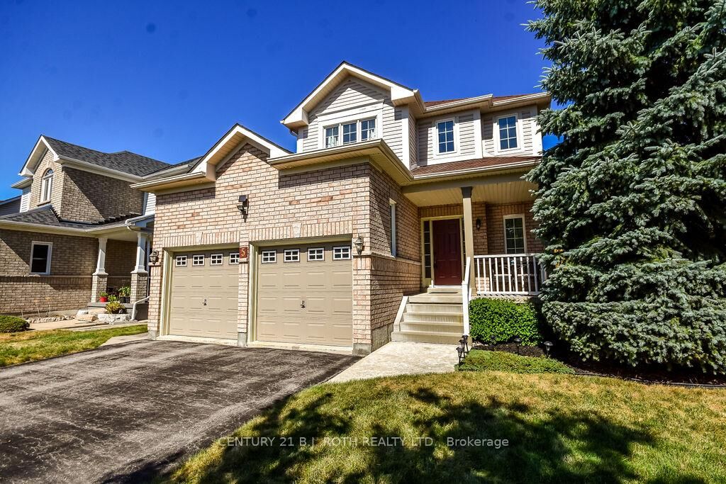 Property Photo: 5 Stuart Avenue ON L4M 0A1