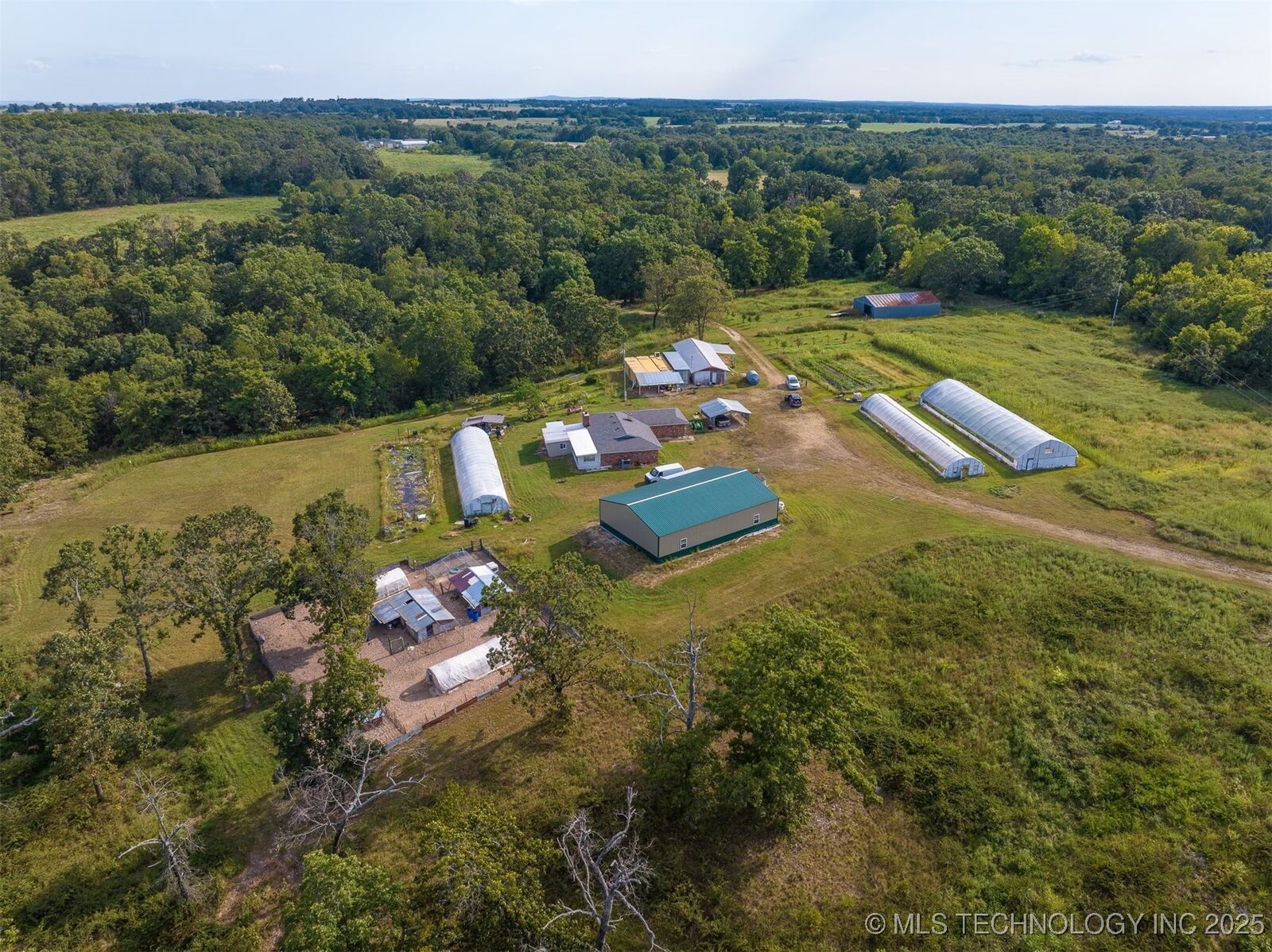 Property Photo:  64677 S 4710 Road  OK 74964 