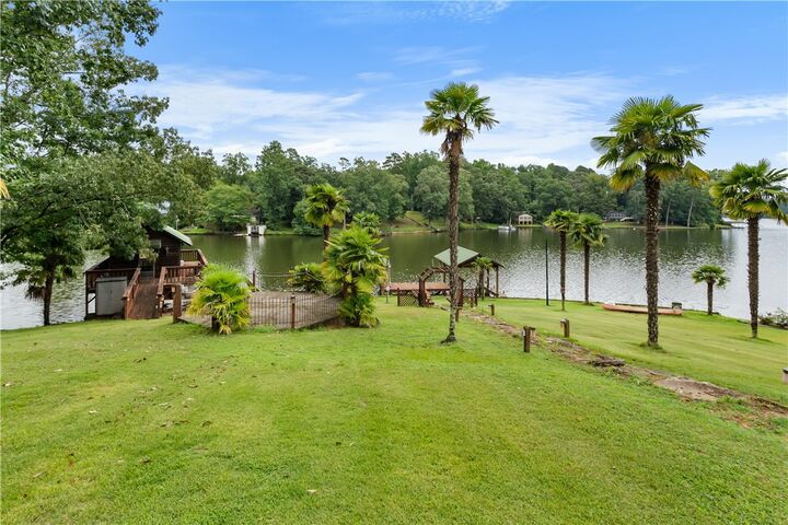 Property Photo: 801 McFalls Circle SC 29621