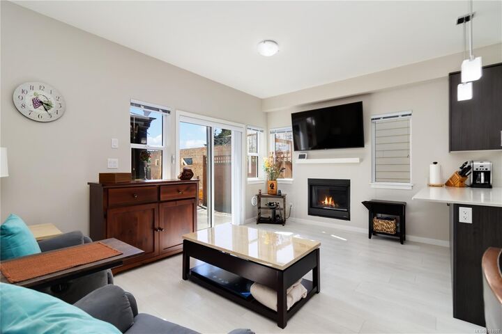 Property Photo: 913 Fulmar Rise BC V9C 0J9