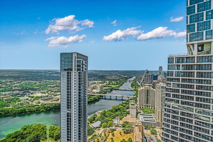 Property Photo: 610 Davis Street 4704 TX 78701