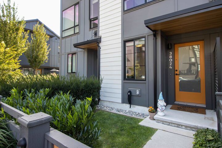 Property Photo: 38024 Keel Way BC V8B 2A1