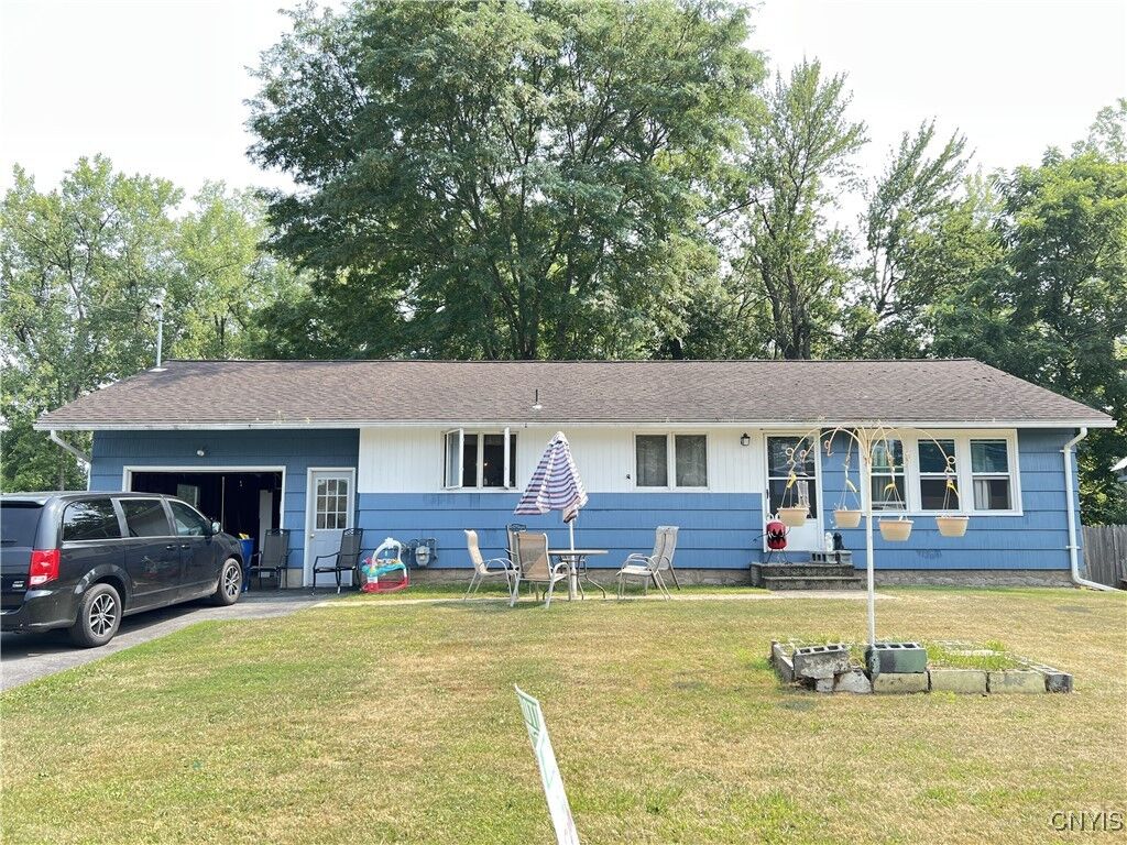 Property Photo:  5462 Bear Road  NY 13212 