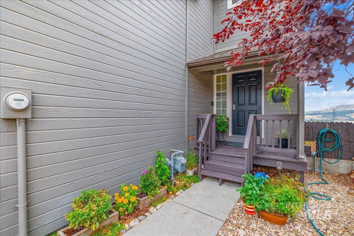 Property Photo: 2822 E Eastgate Drive ID 83716