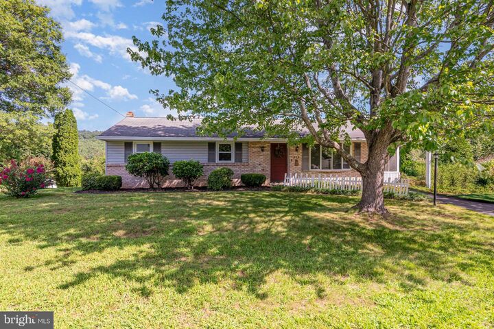 424 Vesta Drive  Dauphin PA 17018 photo