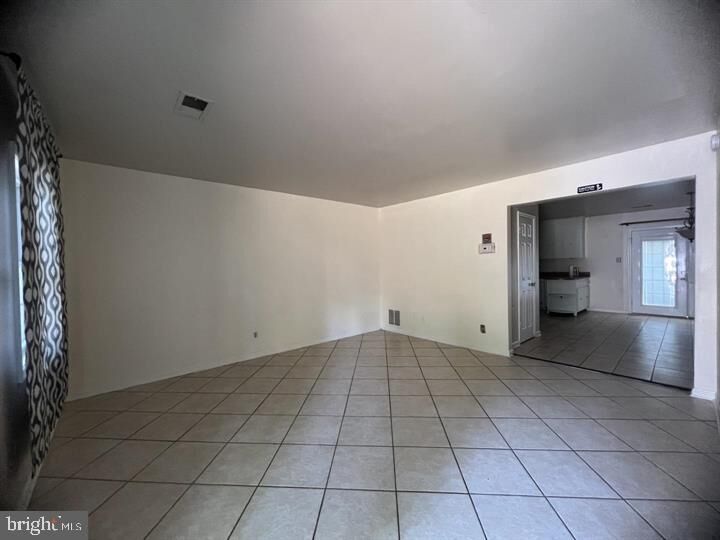 Property Photo: 14 Bentley Court VA 22408