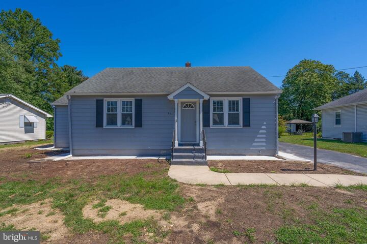 Property Photo: 211 Oaklawn Terrace NJ 08361