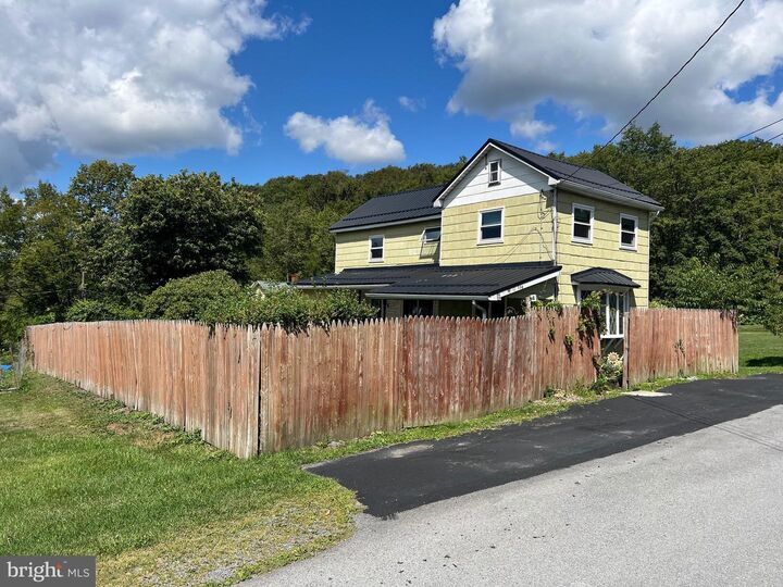 Property Photo: 114 Alliance Ave PA 15946