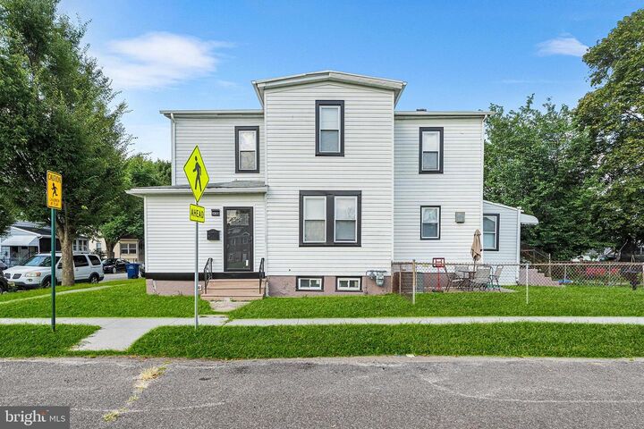 1001 W 4th Street W  Florence NJ 08518 photo