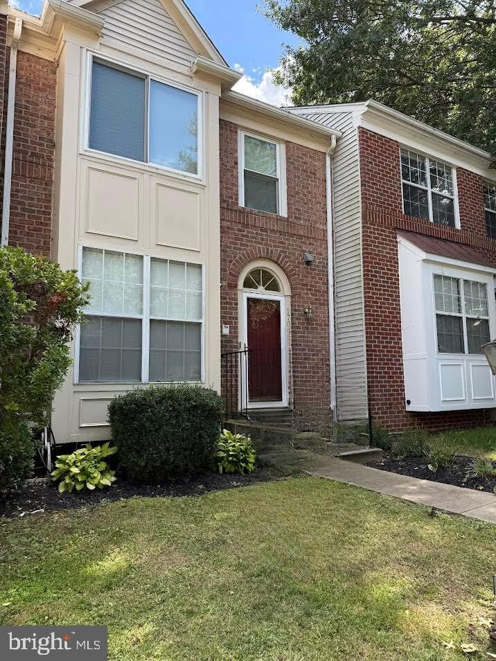 Property Photo: 1703 Stourbridge Court MD 20721