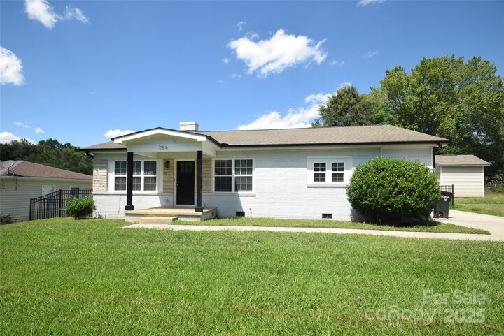 Property Photo: 258 Carver Avenue SW NC 28025