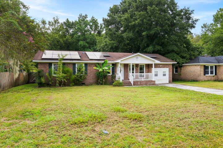 Property Photo:  306 Brailsford Boulevard  SC 29485 