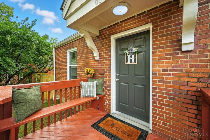 Property Photo: 68 Gambier Circle OH 45218