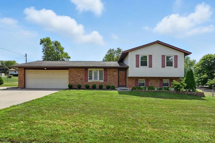 2857 Whitney Lane  Fairfield OH 45014 photo