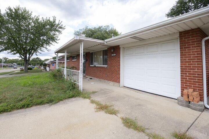 Property Photo: 5269 Buckner Drive OH 45424
