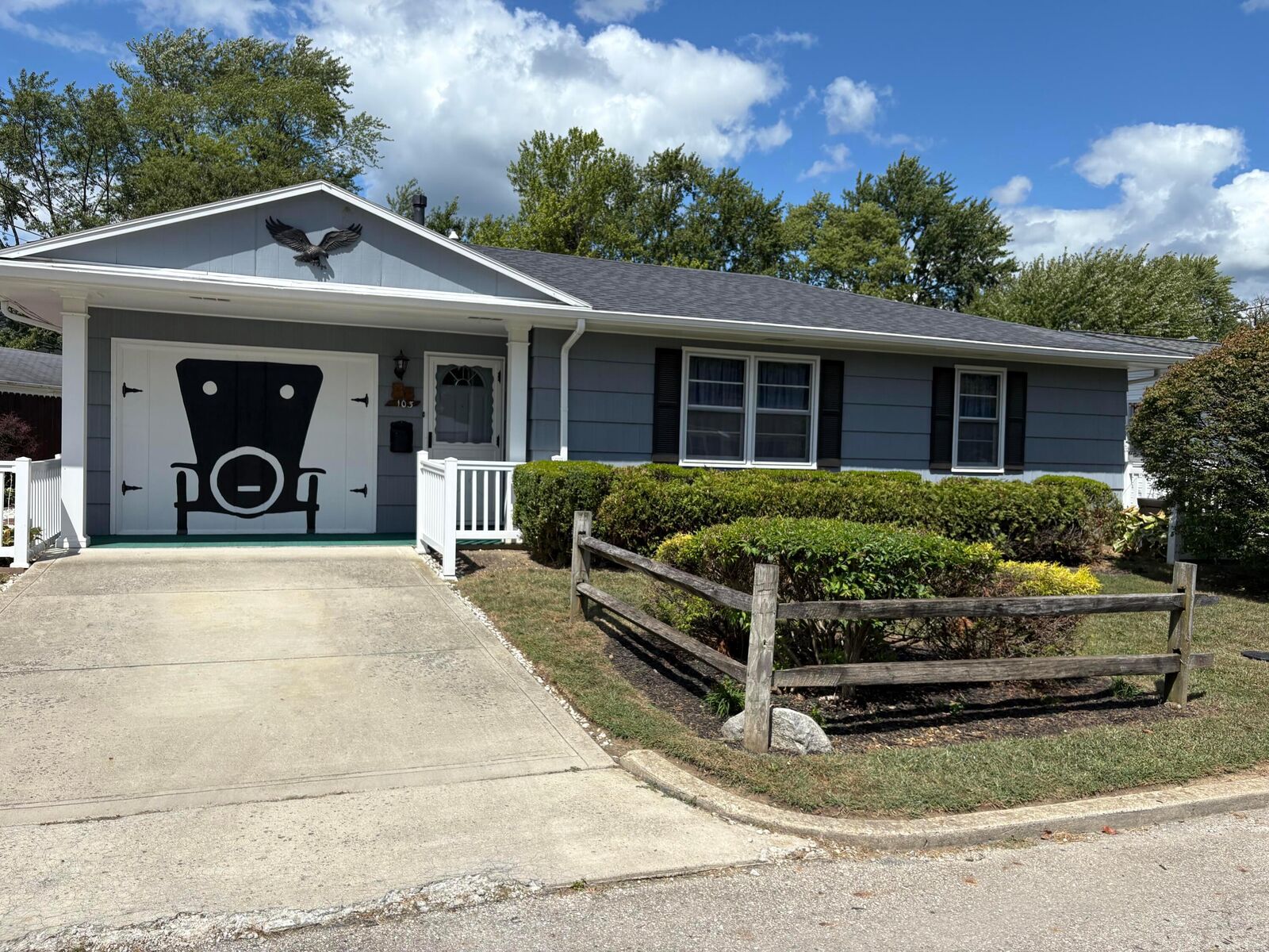 Property Photo: 103 Canterbury Drive OH 43140