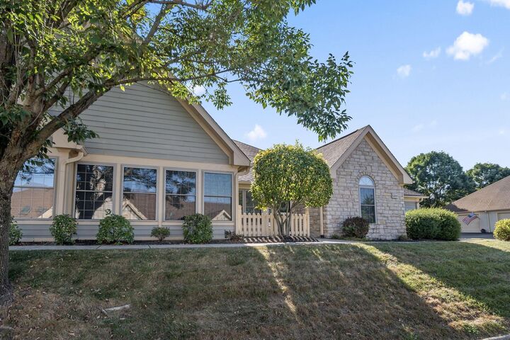 Property Photo: 1264 Stonehill Lane OH 43130