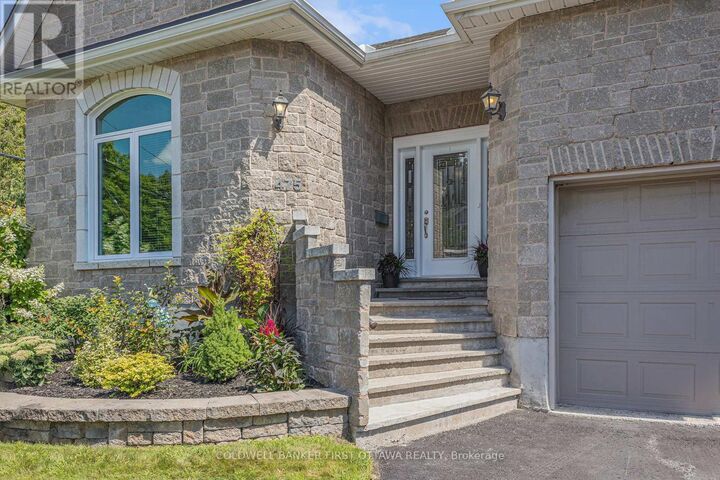 Property Photo: 475 Moffatt Street ON K7C 4V8