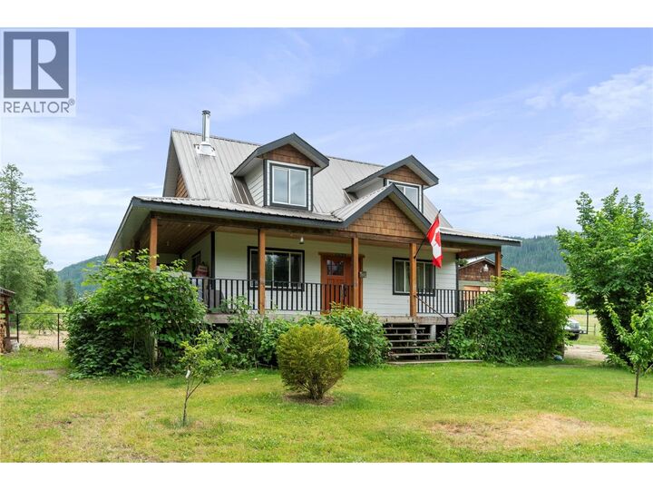 4150 20 Avenue Southeast  Salmon Arm BC V1E 1X9 photo