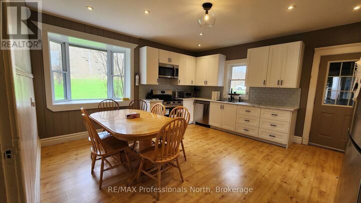Photo de la propriété:  1034 Quinn Road  ON P0B 1M0 