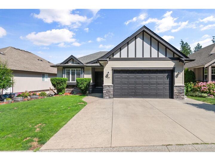 Property Photo:  45957 Sherwood Drive 24  BC V2R 5Y2 
