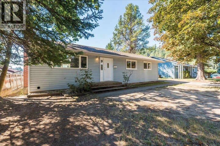 708 10th Street  Castlegar BC V1N 2H8 photo