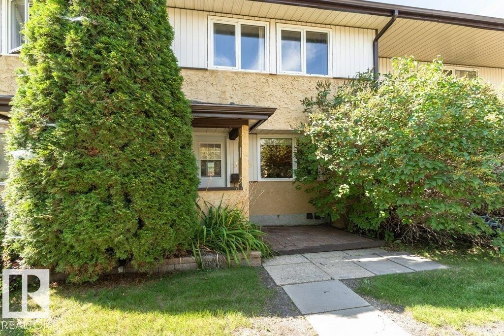 Property Photo: 3299 139 Avenue NW AB T5Y 1T2