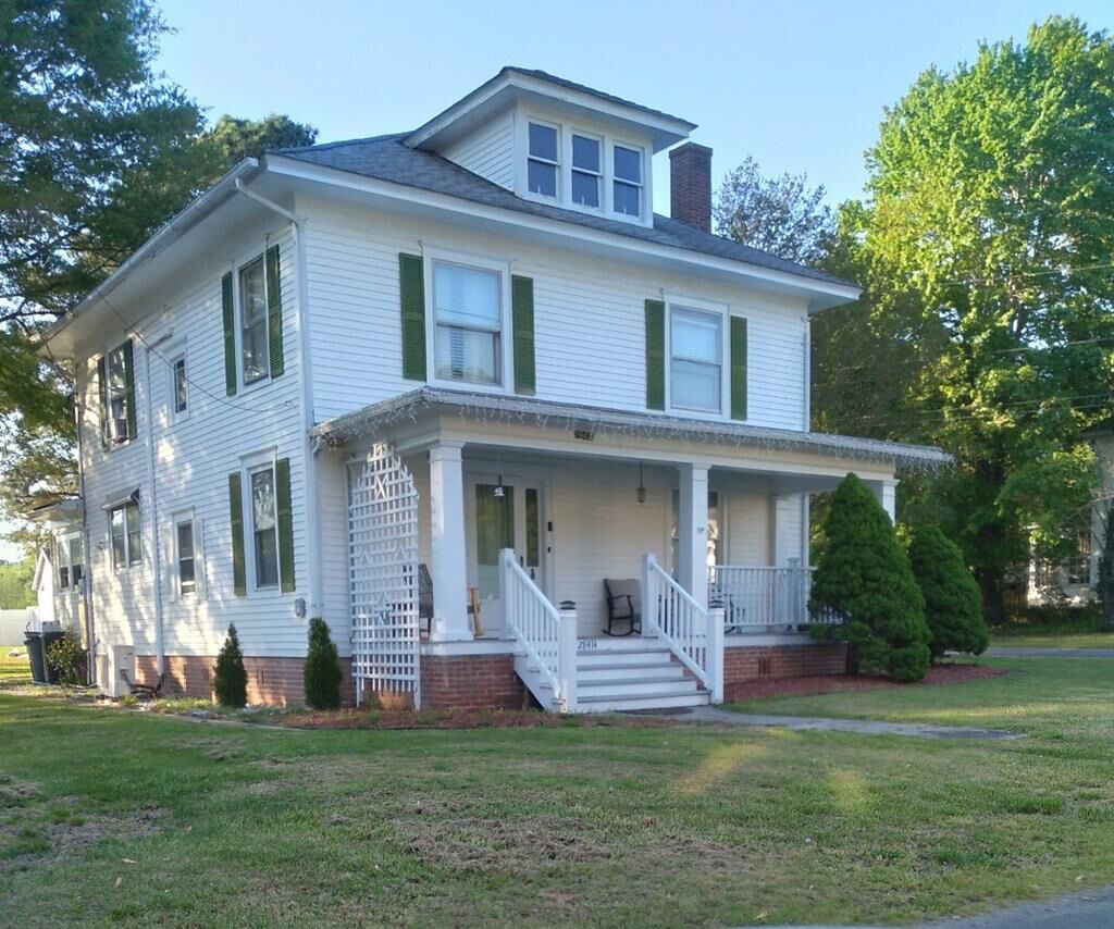 Property Photo: 28414 Woodland Ave VA 23410