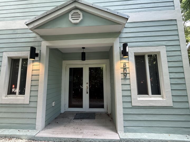 Property Photo: 809 Miramar Dr. Drive FL 33037