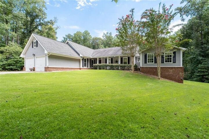 Property Photo: 4692 Yeager Road GA 30135