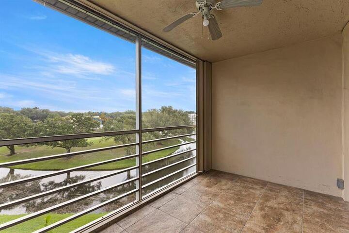Property Photo: 9470 Poinciana Pl 407 FL 33324