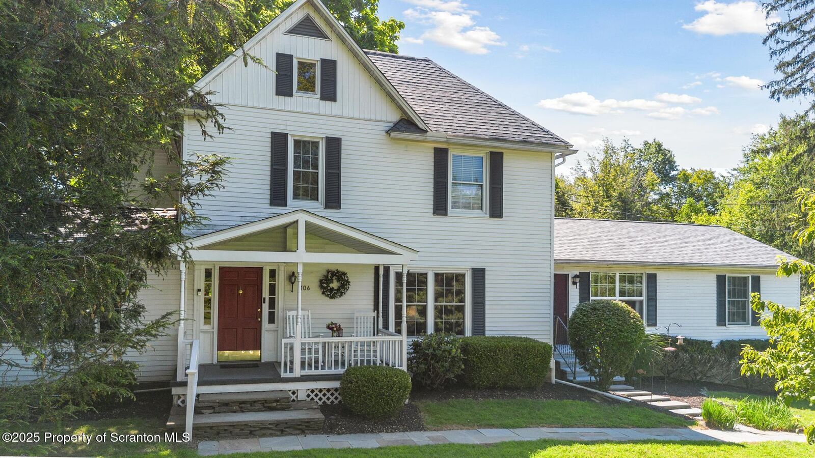 Property Photo: 106 Waverly Road PA 18414