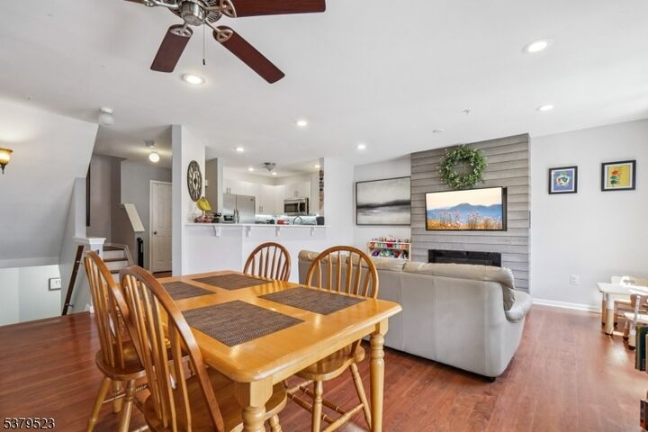 Property Photo: 611 Knollwood Ct NJ 07834