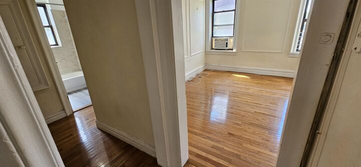 Property Photo: 429 Fairmount Ave 305 NJ 07306