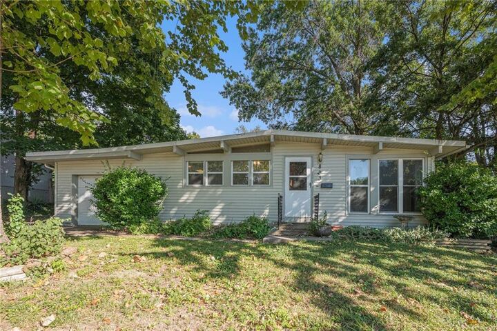 823 Reed Street  Liberty MO 64068 photo