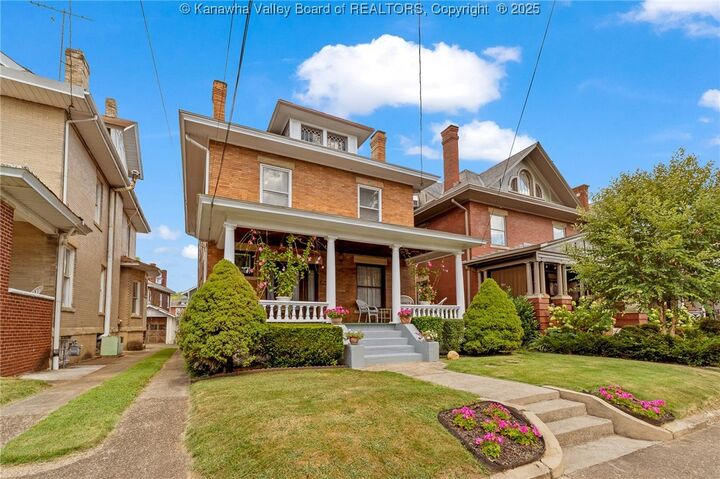Property Photo:  1578 Quarrier Street  WV 25311