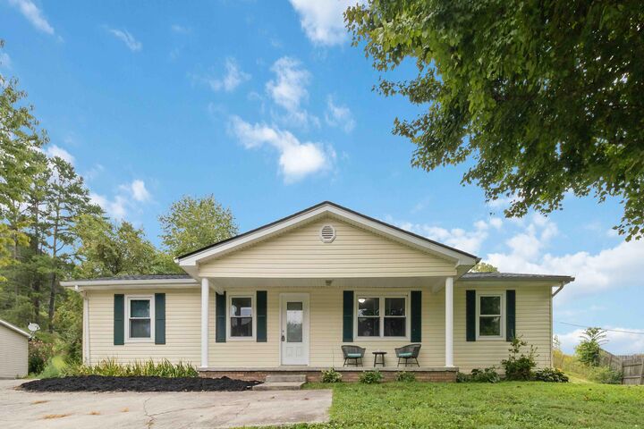 Property Photo: 41 Valentine Branch Road KY 40923