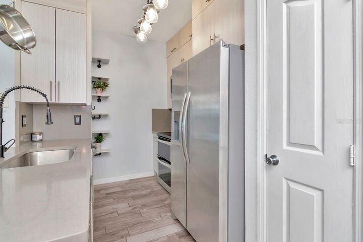 Property Photo: 5000 Culbreath Key Way 9-121 FL 33611