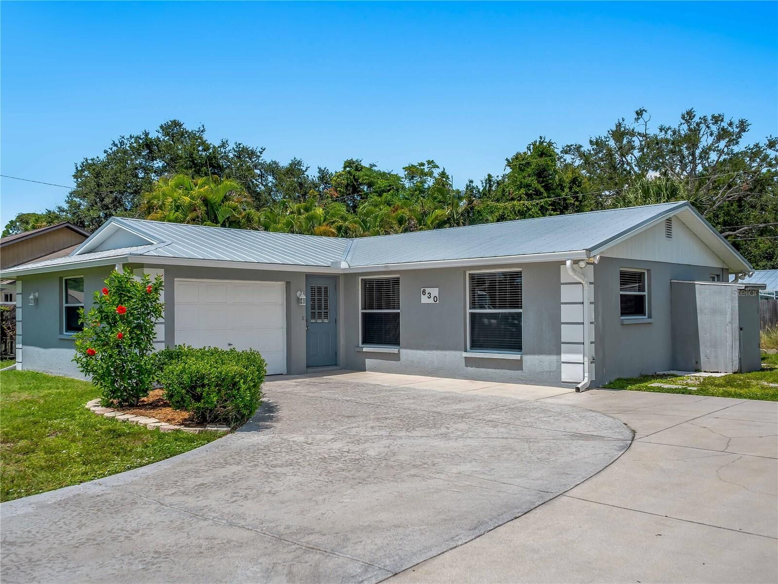Property Photo:  630 Devon Road  FL 34293 