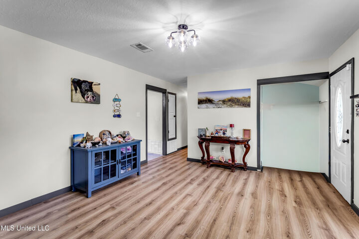 Property Photo: 5008 Friar Tuck Avenue MS 39581