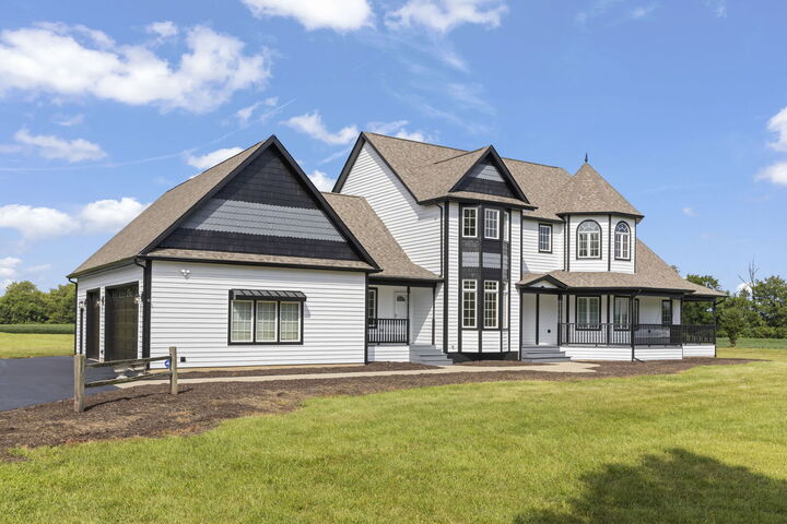 Property Photo: 5065 E Sleepy Hollow Road IL 60518