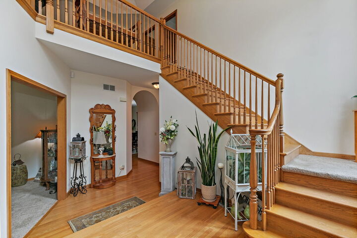 Property Photo: 406 Catkins Way IL 60013