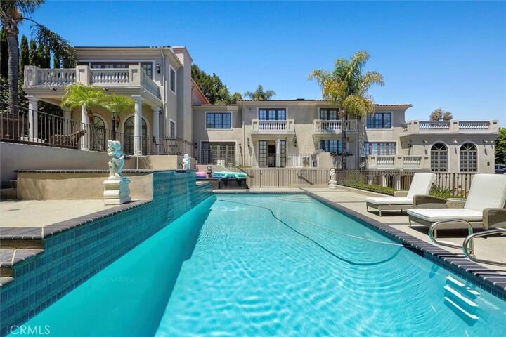 Property Photo:  924 Via Mirada  CA 90274 