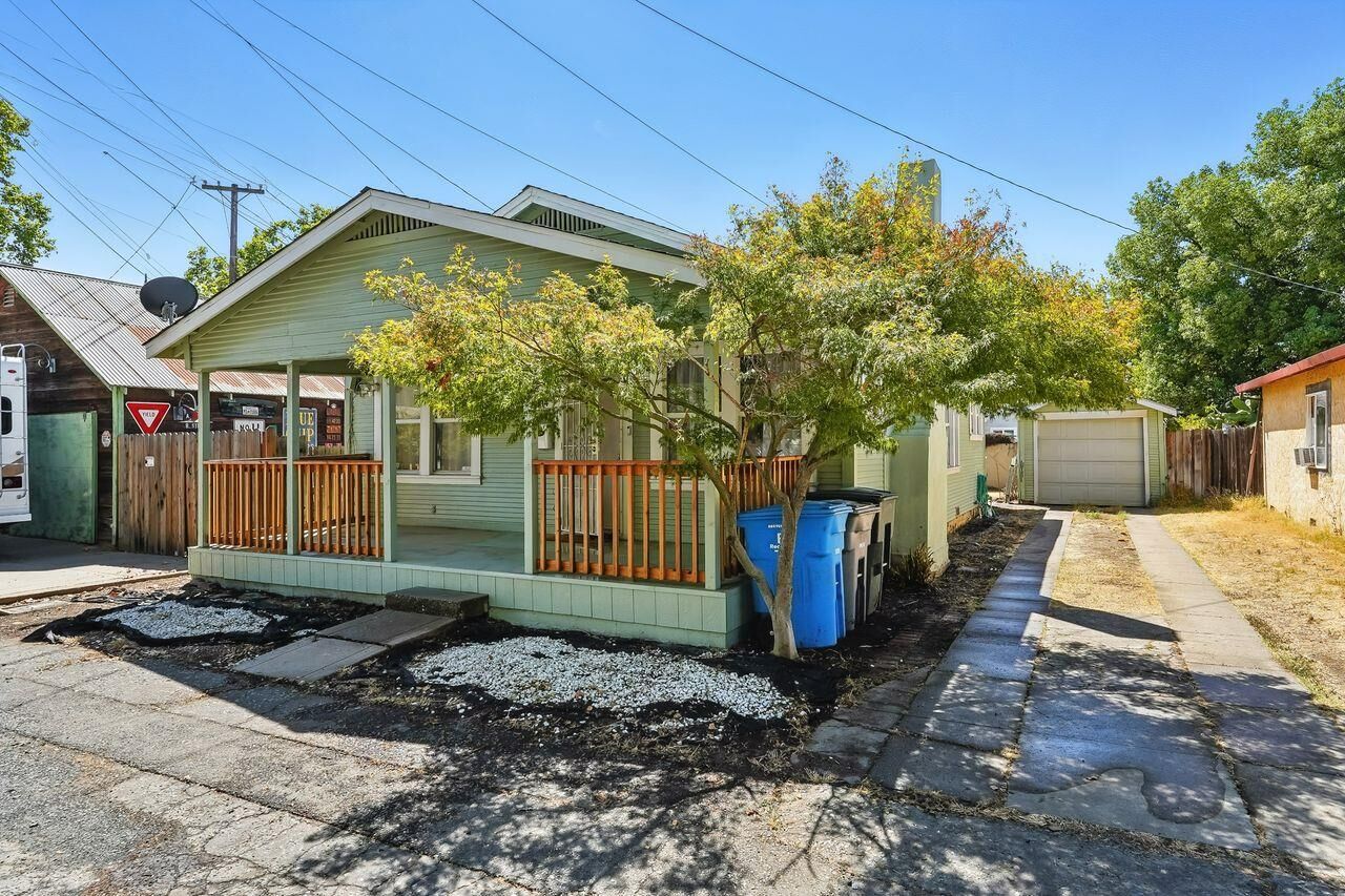 Property Photo: 1214 Lemon Street CA 95901