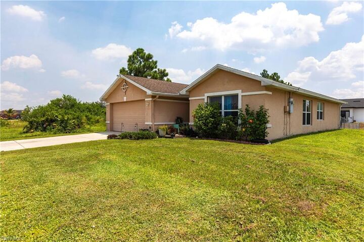 Property Photo: 3511 20th St SW FL 33976