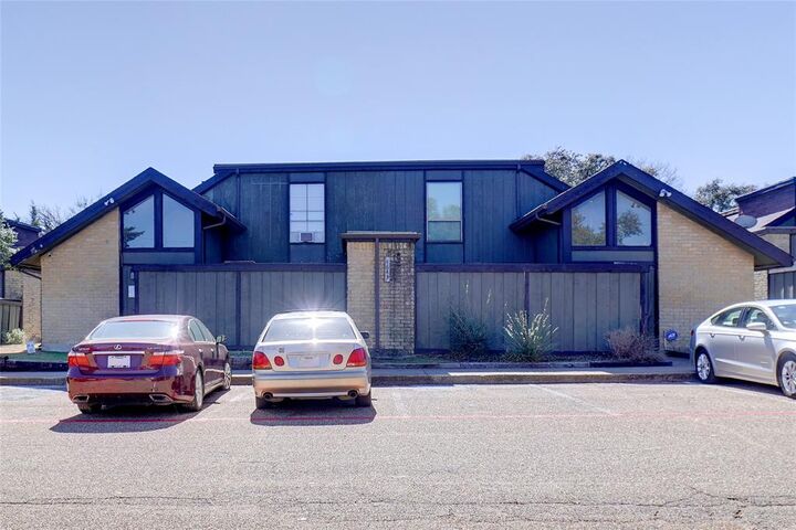 Photo de la propriété: 4643 Country Condos Creek Drive 1092 TX 75236
