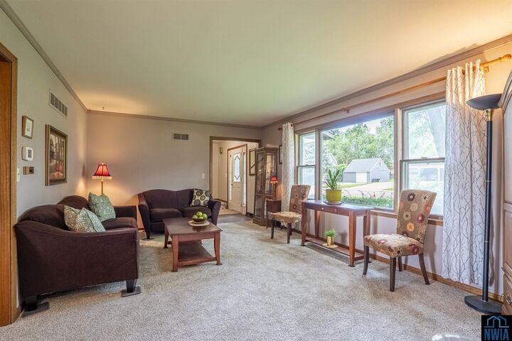 Property Photo: 1225 3rd Ave SW IA 51031
