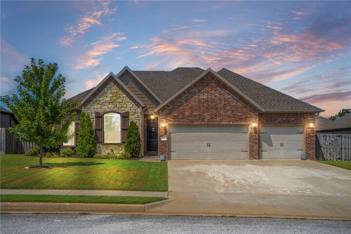Property Photo:  241 Cisterna Drive  AR 72719 